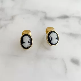 SAMANTHA petite cameo clip earrings